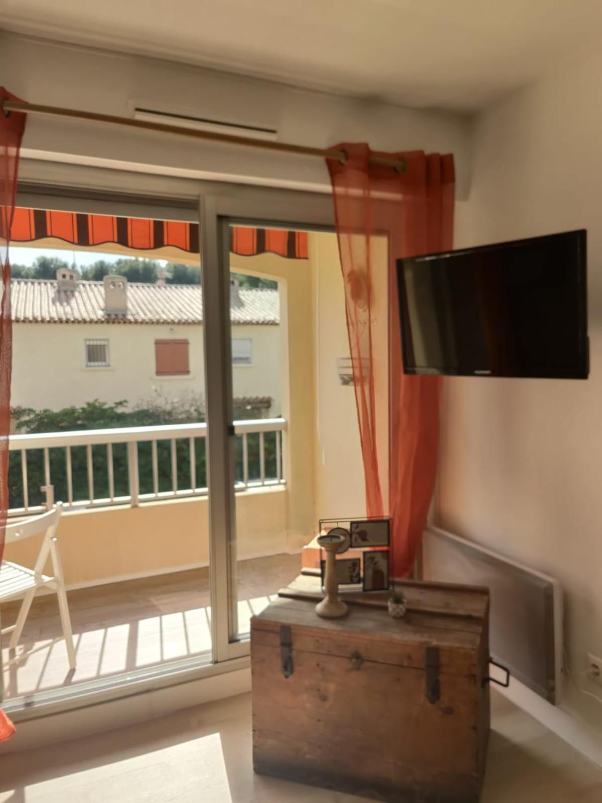 Saint-Mandrier-Sur-Mer Rsd Les Cometes Bagian luar foto